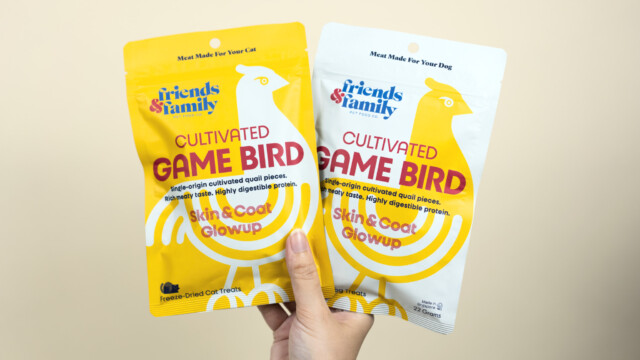 🇺🇸x🇸🇬Friends & Familyがシンガポールで犬猫向けの培養ペットフードを発売

-------------------------
英国、オーストラリアに続いて、3件目の培養ペットフード製品が登場しました🐕🐈

培養ウズラ肉と栄養酵母をベースに、プレバイオティクスやポストバイオティクスなど、ペットの健康問題に対処する成分を配合。

価格面では割高ですが、優れた品質を武器に、高級ペットフード市場に参入します🚢

🔗記事本文は、プロフィールのリンクから

#細胞農業 #代替プロテイン #代替タンパク質 #フードテック #細胞性食品 #培養肉 #培養肉製品 #培養ペットフード #ヴィーガンペットフード #栄養酵母 #ニュートリショナルイースト #プレバイオティクス #ポストバイオティクス #ペットの健康管理 #細胞培養