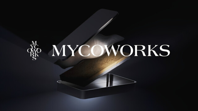 🇺🇸マッシュルームレザーのパイオニアMycoWorks、事業拡大に向けた買収を受け入れDFX Corp傘下に

-------------------------
菌糸体🍄‍🟫の培養により代替レザーを開発するMycoWorksは、なめし工程に有害なクロムを使わない、環境負荷の小さいプロセスを構築。

ナタリー・ポートマンなどの著名人からも支援を受け、3億ドルの評価額💵を付けていましたが、スケールアップの面で課題がありました。

このたび買収提案を受け入れることとなり、新たな親会社の下で創業者は引き続きチームを率います。

🔗記事本文は、プロフィールのリンクから

#代替プロテイン #代替タンパク質 #代替素材 #代替レザー #サステナブルレザー #エシカルレザー #菌糸体 #菌糸体レザー #マッシュルームレザー #クロムフリー #ヴィーガンレザー #微生物発酵 #マイコワークス