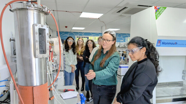 🇬🇧英国の規制当局が精密発酵食品に関する初の安全性ガイドラインを策定、次世代原料の普及に向けた支援に乗り出す

-------------------------
既存の食品安全基準の下で、#精密発酵 原料をどのように評価すべきかという解釈を示しました📄⚖️

全体的な目標は、消費者の安全保護を厳格に維持しつつ、新技術を開発する企業にとっての不確実性を低減すること。

販売認可の申請における透明性を高めることで、審査期間の短縮を目指しています。

🔗記事本文は、プロフィールのリンクから

#細胞農業 #代替プロテイン #代替タンパク質 #フードテック #精密発酵食品 #バイオテクノロジー #微生物発酵