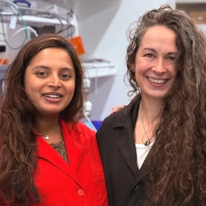 Niyati GuptaとPatricia Bubner