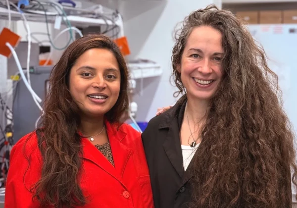 Niyati GuptaとPatricia Bubner