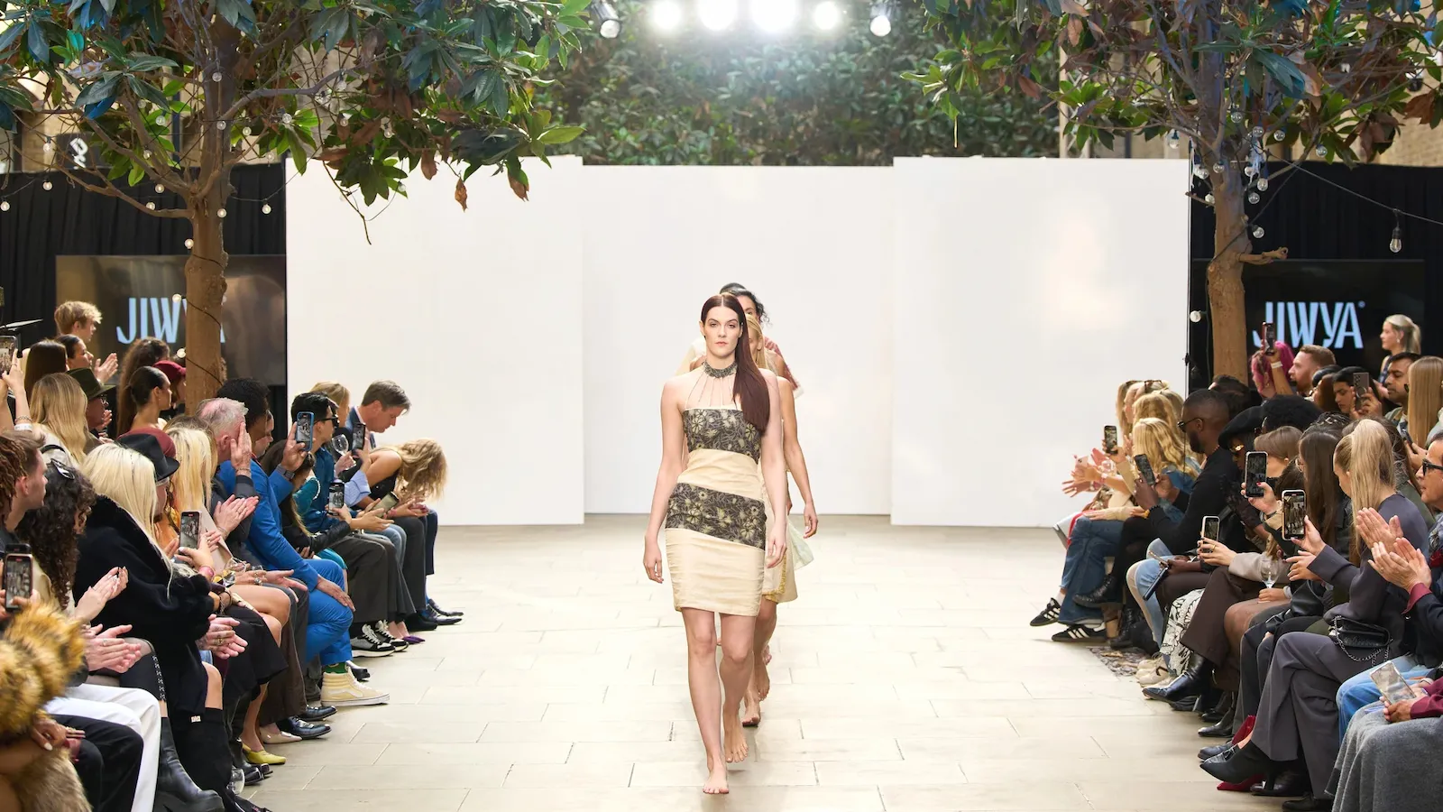 ファッションショーの様子