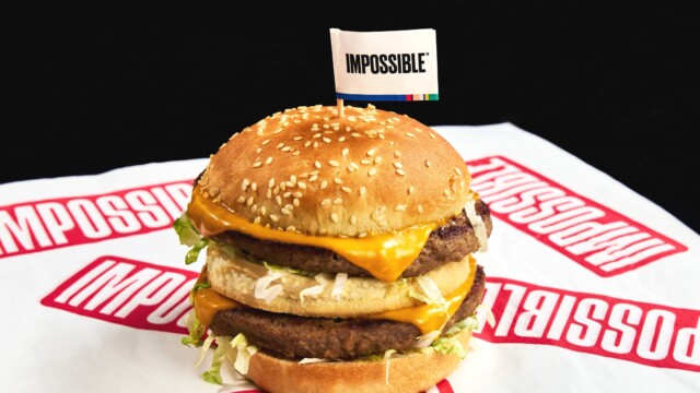 🇺🇸Impossible Foods、NYのマディソン・スクエア・ガーデンおよびNBA・NHLチームとの提携で製品提供を拡大

-------------------------
アリーナ内に新たな売店をオープンさせて、植物性代替肉を中心に据えたメニュー🌱🍔を提供する予定。

訪れる年間数百万人のスポーツファンに向けた、大規模なプロモーションも展開します。

Impossible Foodsは昨年、生鮮食品としては初めてとなるNSFの「Certified for Sport」認証を取得。

高いパフォーマンスを発揮するアスリートに必要な栄養を提供できることが認められています🏀🏒

🔗記事本文は、プロフィールのリンクから

#代替プロテイン #代替タンパク質 #フードテック #植物性プロテイン #植物性タンパク質 #植物性たんぱく質 #植物性食品 #植物性代替肉 #代替肉 #ヴィーガンフード #ヴィーガン食品 #マディソンスクエアガーデン #ニューヨークニックス #ニューヨークレンジャーズ #インポッシブルフーズ