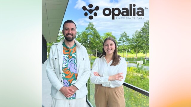 🇨🇦細胞培養ミルクを開発するOpalia、事業拡大と認可取得に向けて約3.7億円の資金調達に成功

-------------------------
ウシの乳腺細胞を培養して、タンパク質、脂肪、糖など牛乳の成分をすべて含んだ製品を生産🥛🐄

オランダの大手乳製品メーカーHoogwegtをはじめ、3大陸5カ国に及ぶパートナーシップ🤝を築いてきました。

リットル単価2ドルの生産コストを目指して生産能力の拡大と、北米での販売認可取得を進めます。

🔗記事本文は、プロフィールのリンクから

#細胞農業 #代替プロテイン #代替タンパク質 #フードテック #細胞性食品 #培養ミルク #代替乳製品 #細胞培養