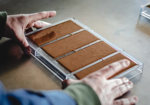 チョコレート製造の様子